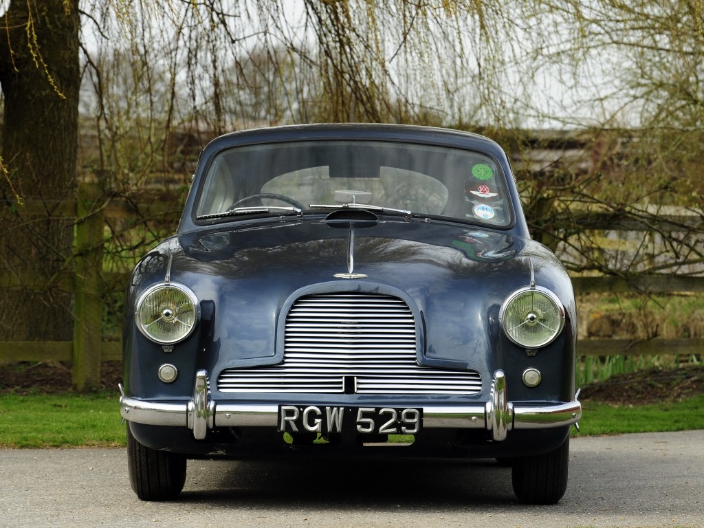 Aston Martin DB2/4 Saloon Mk I