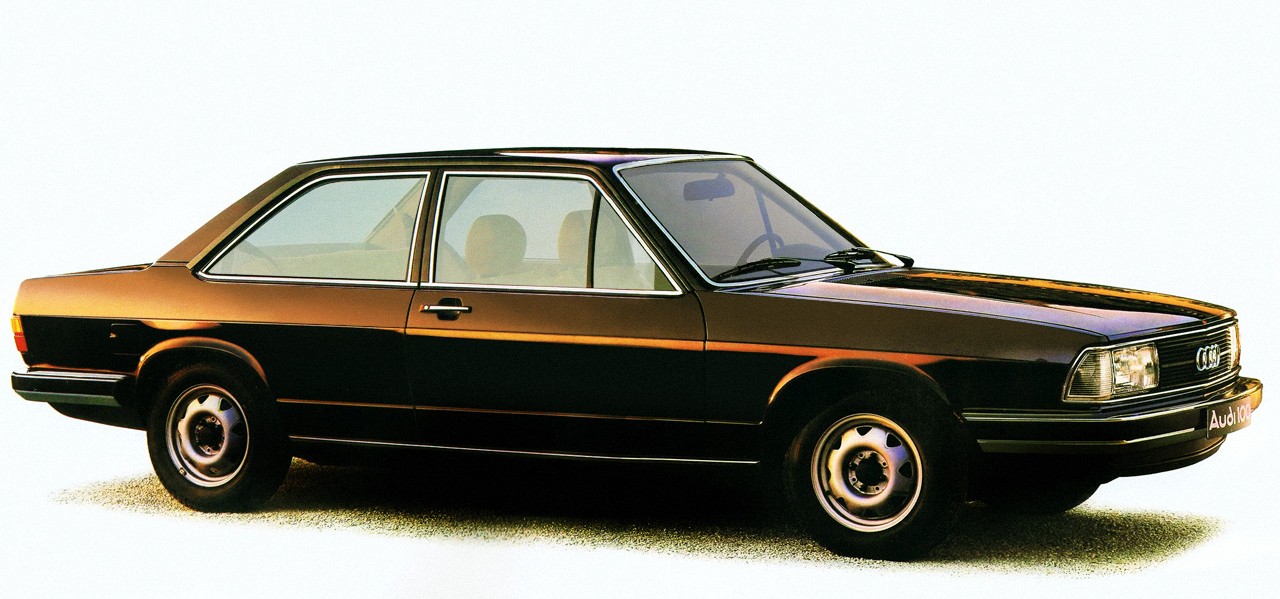 Audi 100 2-door Sedan