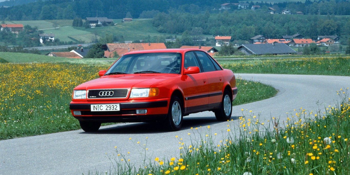 Audi 100 4-door Sedan