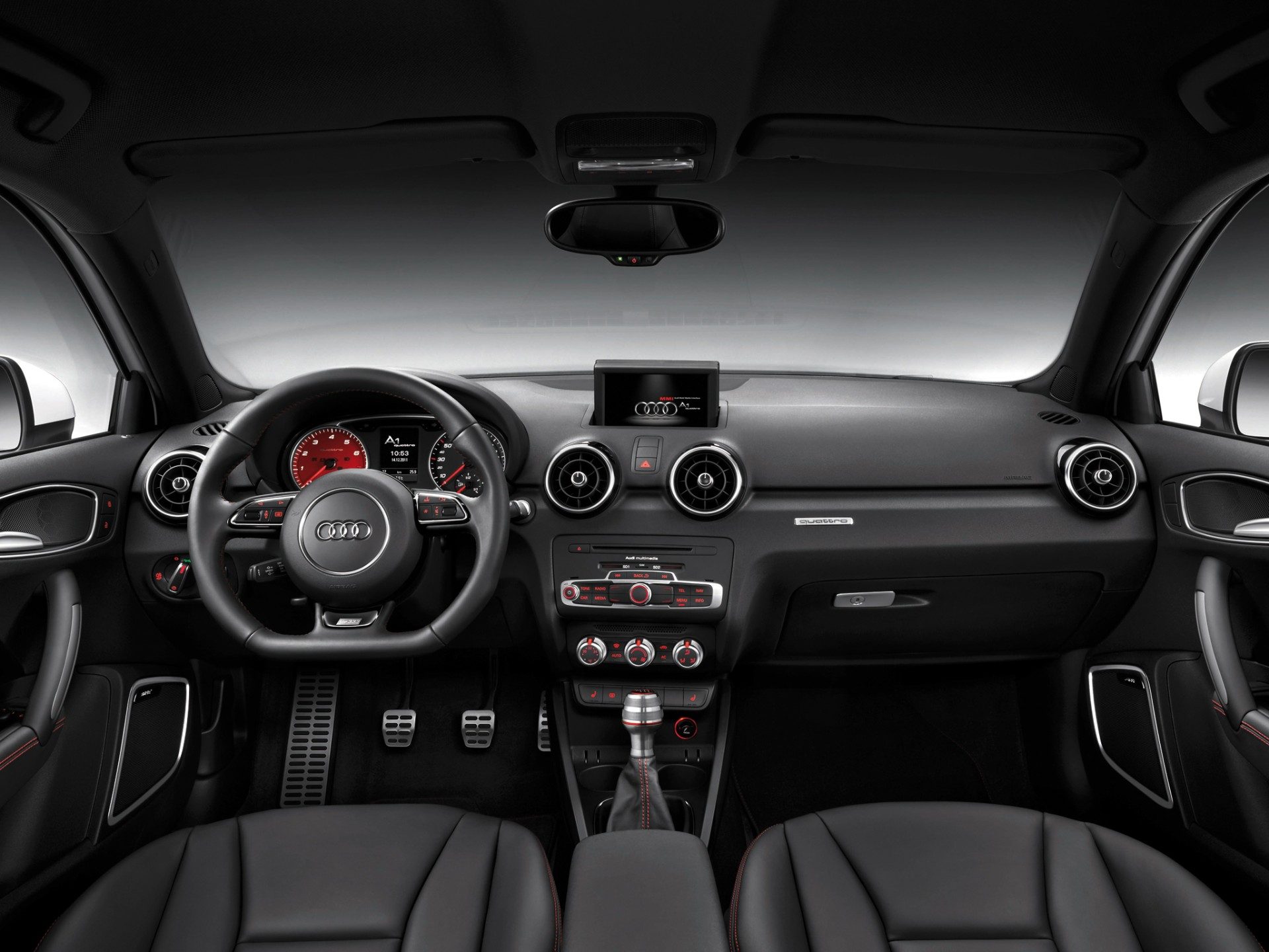 Audi A1 2.0 TFSI quattro, 256hp (Manual)