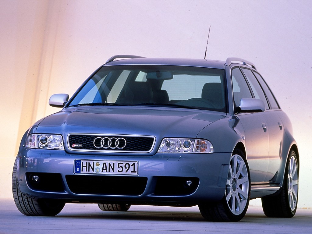 Audi RS4 Avant B5