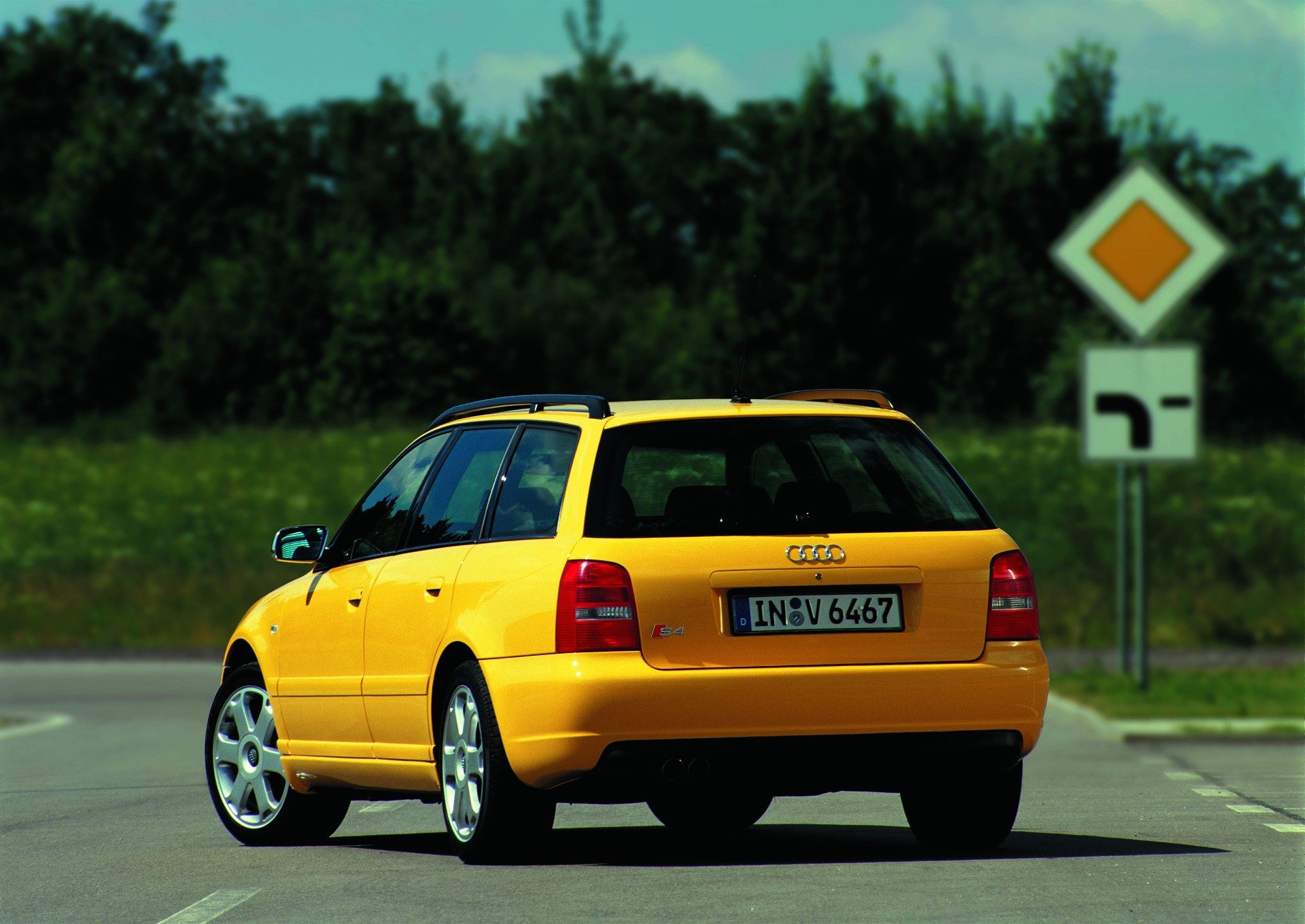 Audi S4 Avant 2.7 Biturbo US, 254hp (Manual)