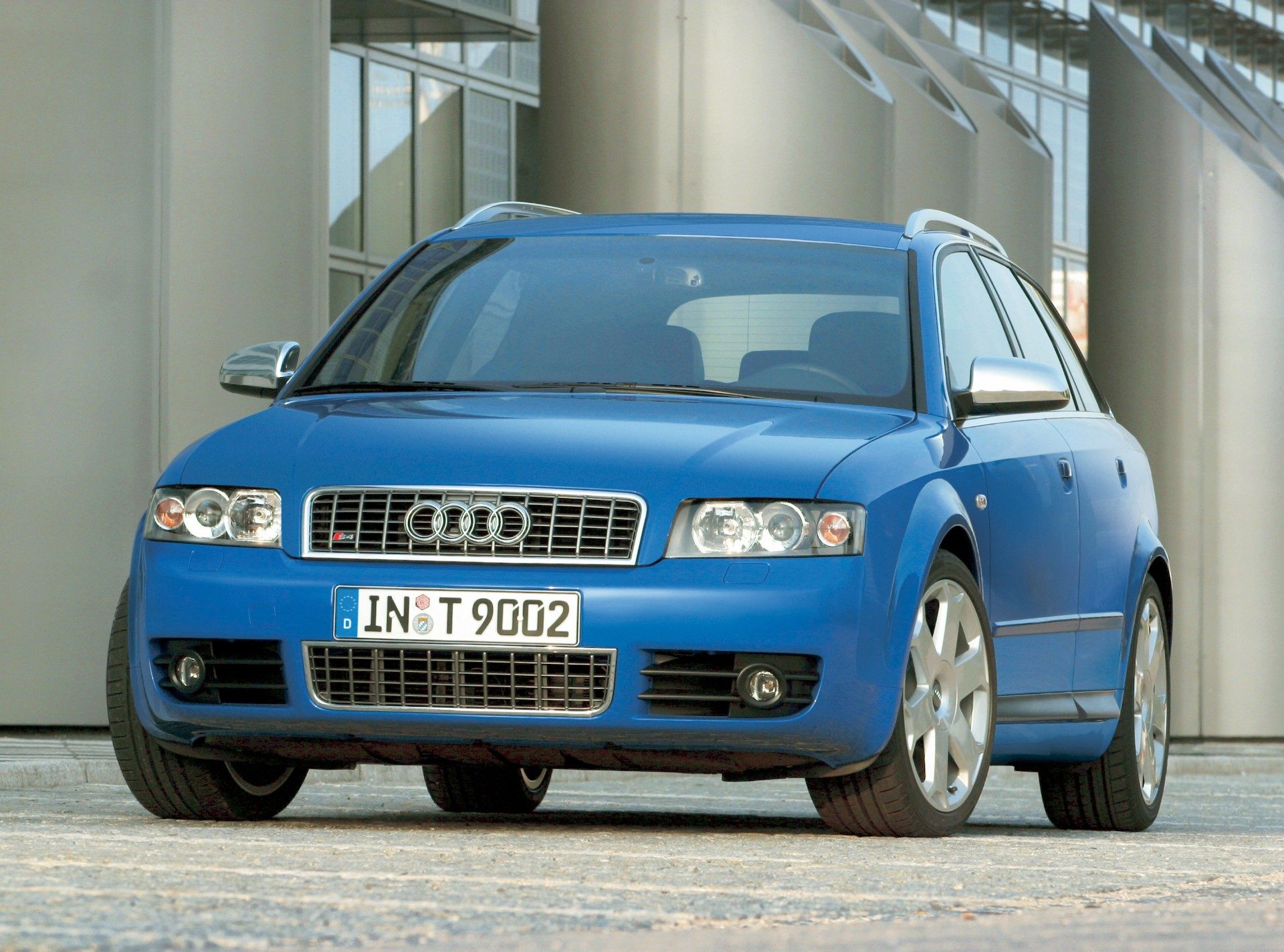 Audi S4 Avant B6