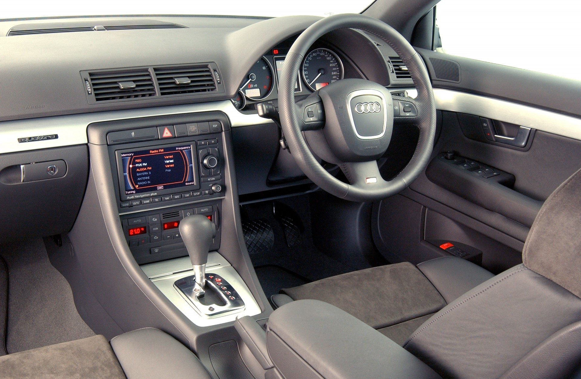 Audi S4 Avant 4.2 V8, 344hp (Automático)