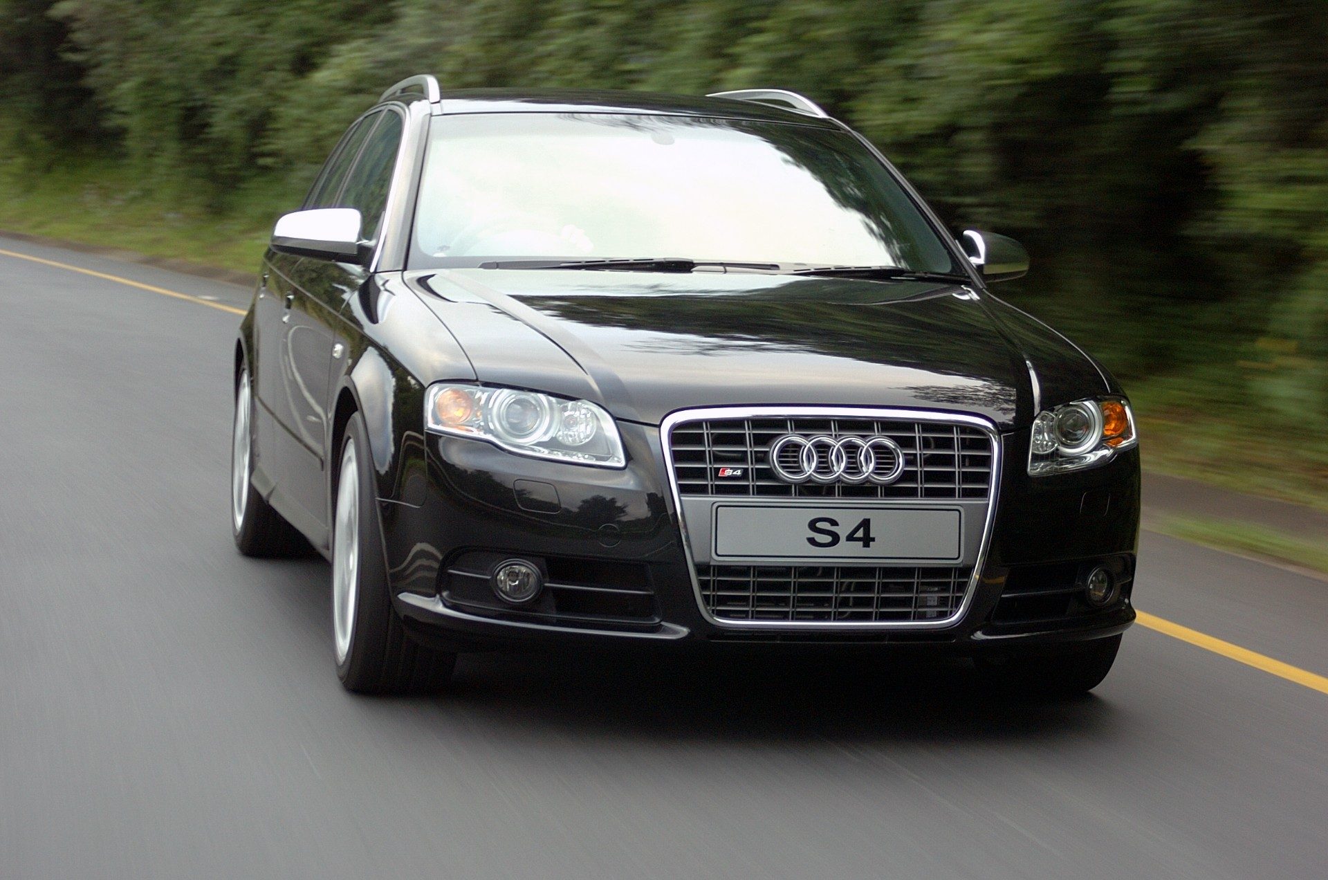 Audi S4 Avant B7