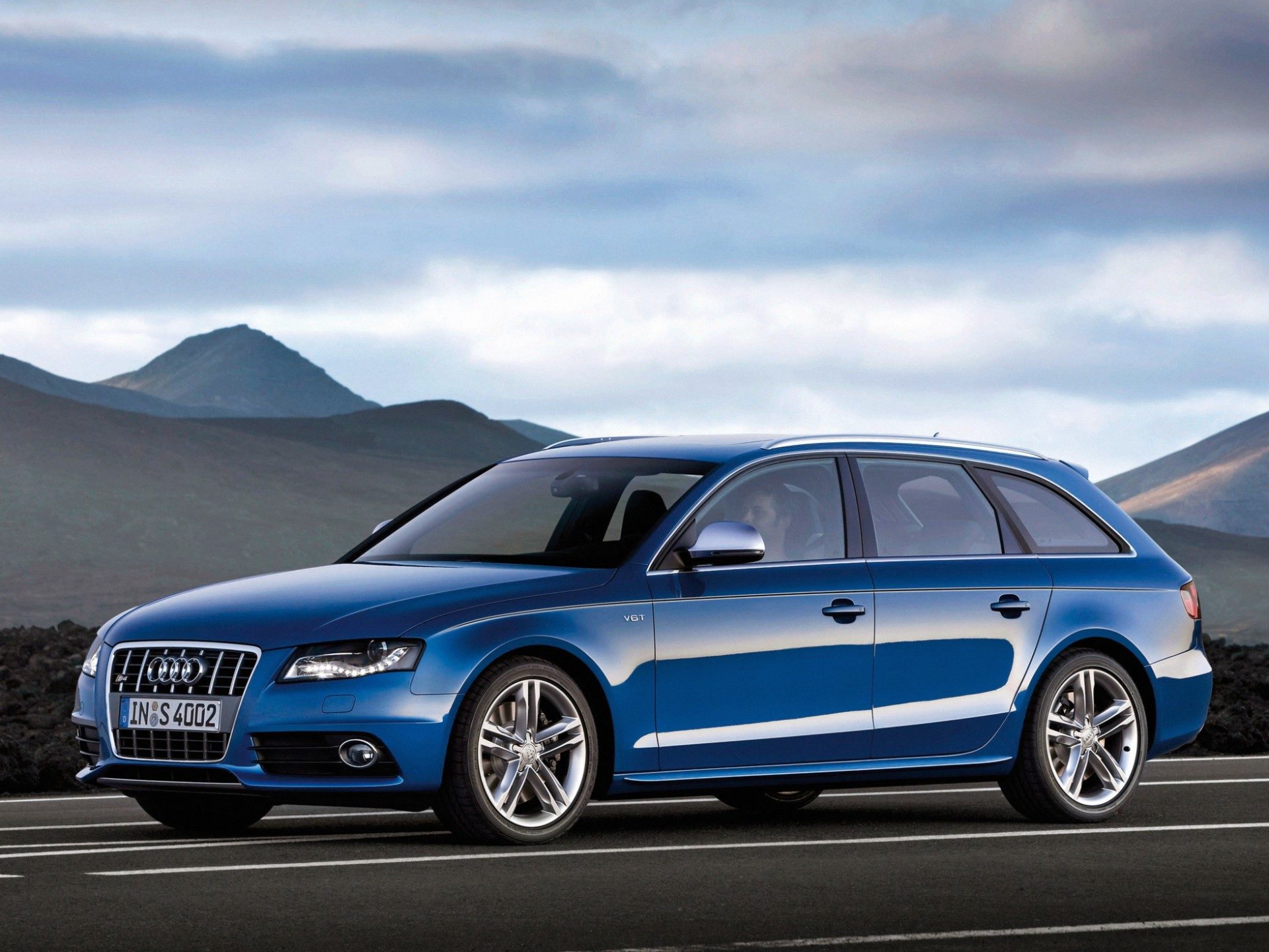 Audi S4 Avant 3.0 TFSI, 333hp (Manual)