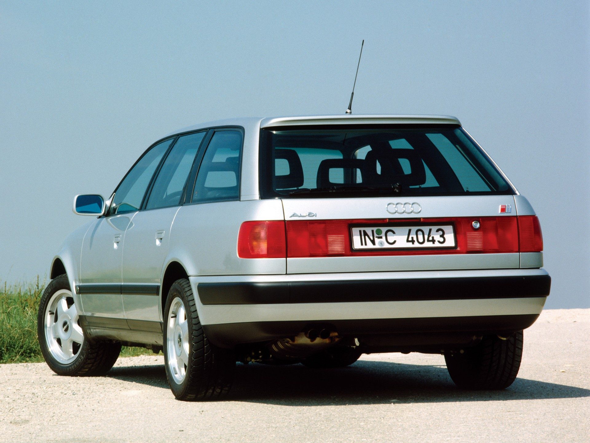 Audi S4 Avant 2.2 Turbo, 230cv (Automático)