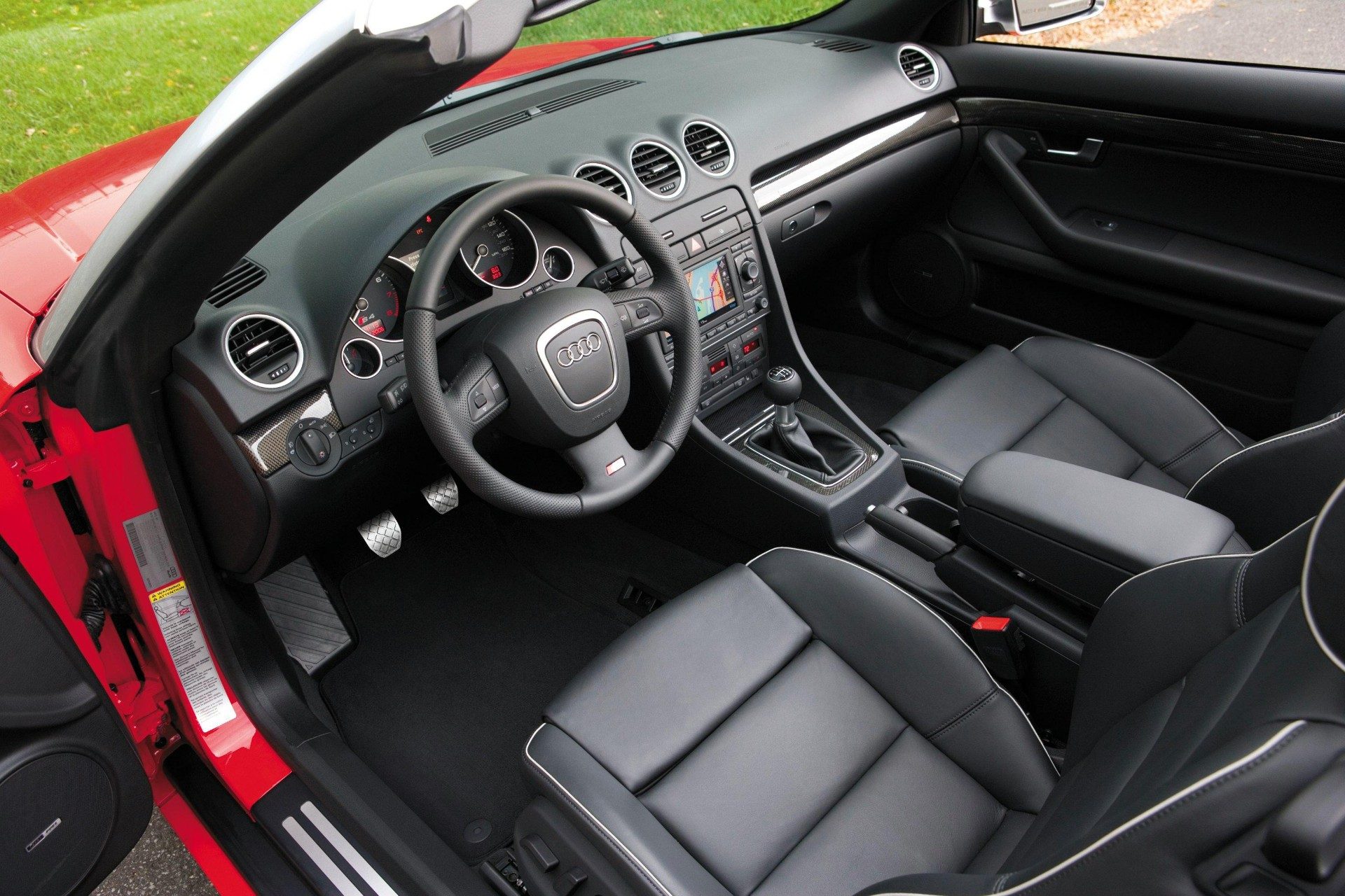 Audi S4 Cabriolet 4.2 V8 US, 345hp (Manual)
